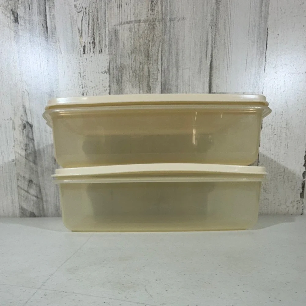 Rubbermaid Servin Saver 17 Cup Almond Vintage Food Storage Containers Set Of 2